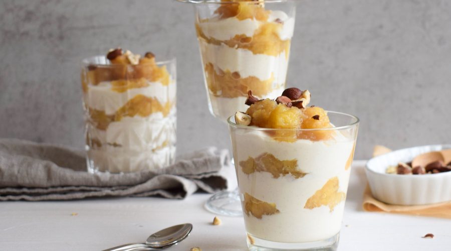 Apfelkompott mit Zimt-Schmand-Creme